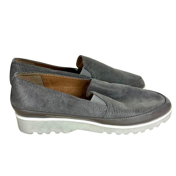 Donald Pliner Conner Slip On Loafer Gray Women's 8.5M Excellent Used Condition - Picture 2 of 8